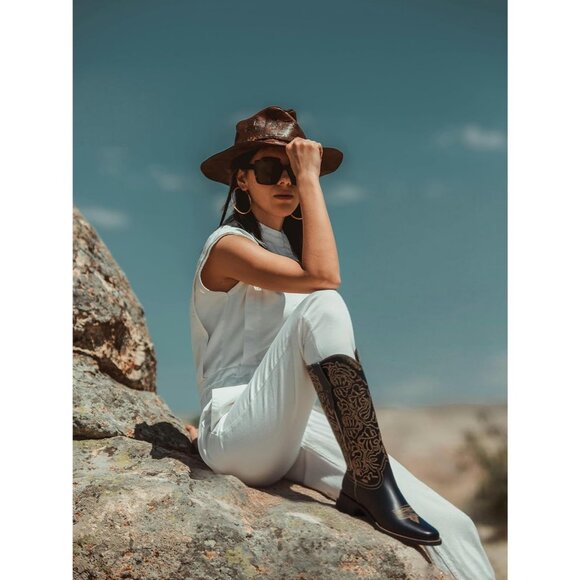 Women's Black Embroidered Square Toe Pull on Cowgirl Western Chunky Heel Boots - Picture 2 of 6